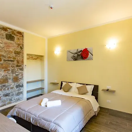 Vicolocorto Гостевой дом Специя